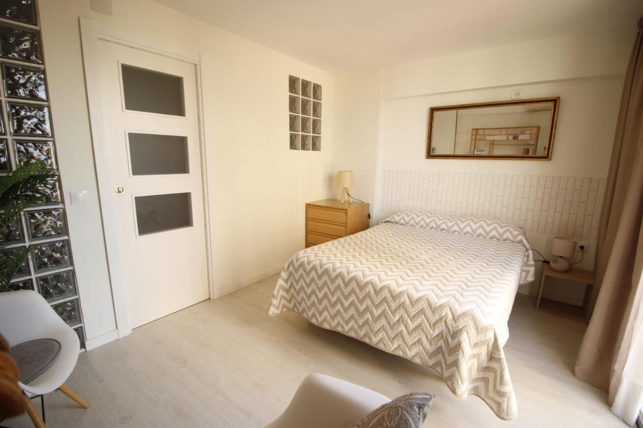Apartamento Frente Al Mar Benidorm Bagian luar foto