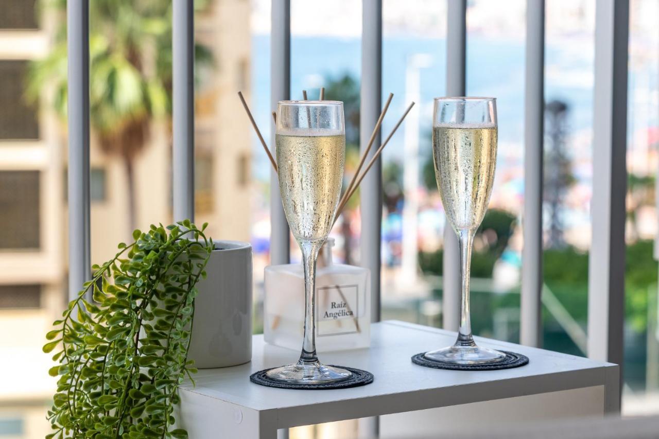 Apartamento Frente Al Mar Benidorm Bagian luar foto